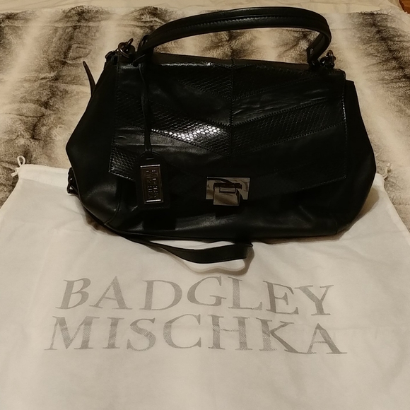 Badgley Mischka Shoulder Bag - Picture 11 of 11
